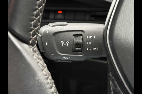 Peugeot 3008 1.2 PureTech Allure Pack Business | TREKHAAK | CAMERA | CLIMA | CARPLAY | LEDER/STOF | PDC 2X | NAVI