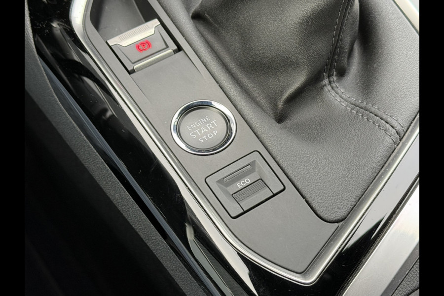 Peugeot 3008 1.2 PureTech Allure Pack Business | TREKHAAK | CAMERA | CLIMA | CARPLAY | LEDER/STOF | PDC 2X | NAVI
