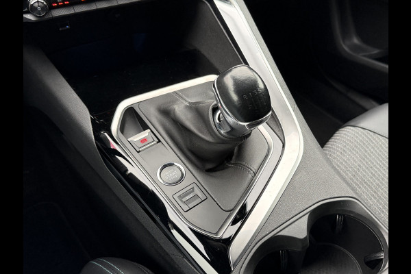 Peugeot 3008 1.2 PureTech Allure Pack Business | TREKHAAK | CAMERA | CLIMA | CARPLAY | LEDER/STOF | PDC 2X | NAVI