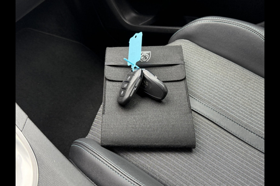 Peugeot 3008 1.2 PureTech Allure Pack Business | TREKHAAK | CAMERA | CLIMA | CARPLAY | LEDER/STOF | PDC 2X | NAVI