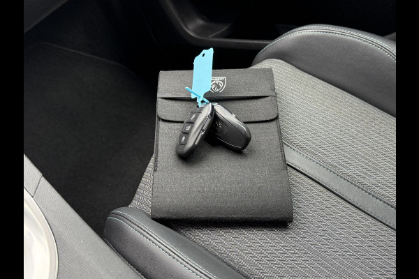 Peugeot 3008 1.2 PureTech Allure Pack Business | TREKHAAK | CAMERA | CLIMA | CARPLAY | LEDER/STOF | PDC 2X | NAVI