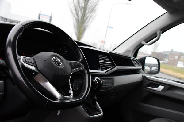 Volkswagen Transporter 2.0 TDI L2H1 30 DC Bulli Virtual, Adaptieve Cruise, Camera, Carplay, 150pk, LED, Automaat, Sensoren, trekhaak, Uniek!