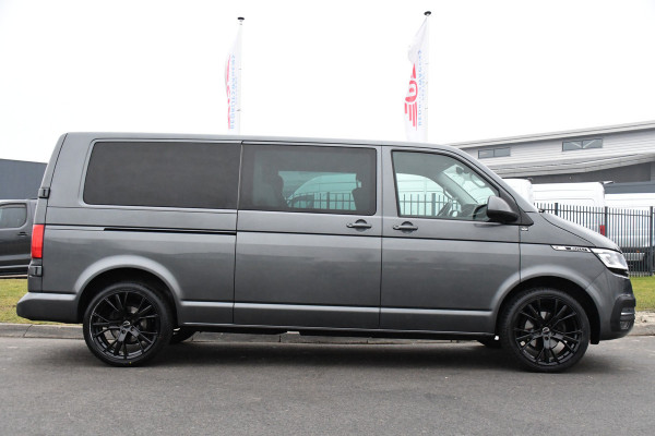 Volkswagen Transporter 2.0 TDI L2H1 30 DC Bulli Virtual, Adaptieve Cruise, Camera, Carplay, 150pk, LED, Automaat, Sensoren, trekhaak, Uniek!