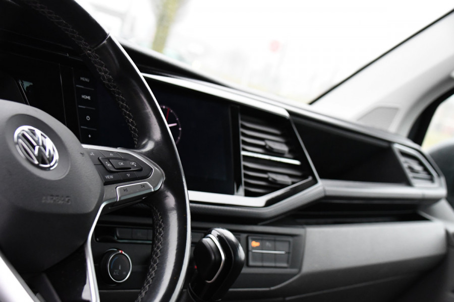 Volkswagen Transporter 2.0 TDI L2H1 30 DC Bulli Virtual, Adaptieve Cruise, Camera, Carplay, 150pk, LED, Automaat, Sensoren, trekhaak, Uniek!