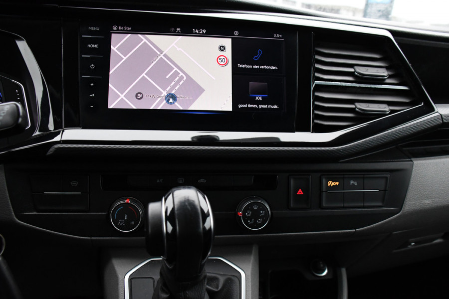 Volkswagen Transporter 2.0 TDI L2H1 30 DC Bulli Virtual, Adaptieve Cruise, Camera, Carplay, 150pk, LED, Automaat, Sensoren, trekhaak, Uniek!