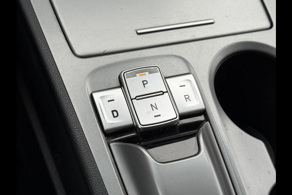 Hyundai Kona BWJ 12-2020 | SOH 94,9% EV Comfort 64 kWh | CLIMA | CAMERA A | LICHTMETAAL | PDC | NAVI