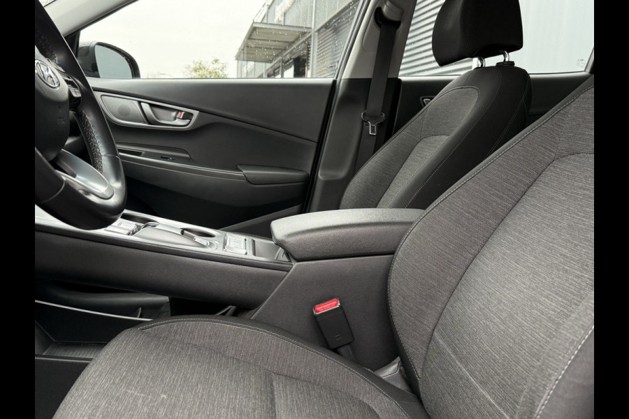 Hyundai Kona BWJ 12-2020 | SOH 94,9% EV Comfort 64 kWh | CLIMA | CAMERA A | LICHTMETAAL | PDC | NAVI