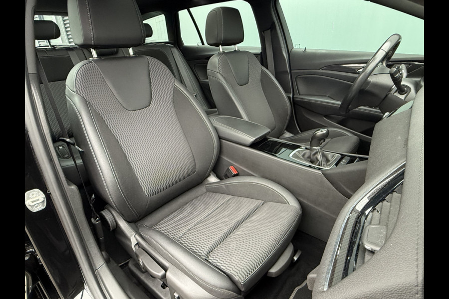 Opel Insignia Sports Tourer BWJ 2021 | 1.5 CDTI 123PK Business Elegance | TREKHAAK | SCHUIFDAK | AGR | CAMERA | CLIMA | NAVI | CARPLAY | LED | PDC 2X