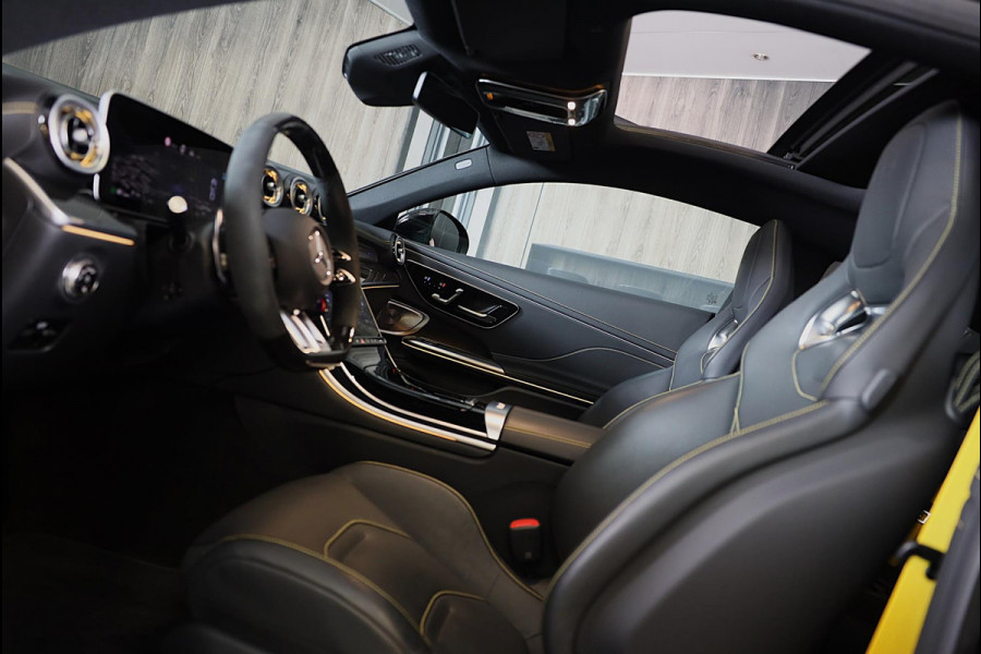 Mercedes-Benz CLE Coupé AMG 53 4MATIC+ / Performance Zetels / Carbon / Head Up / 360 Camera / Pano / Digital Light / 20 Inch