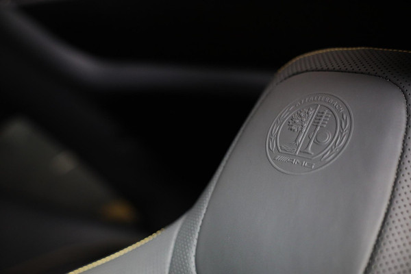 Mercedes-Benz CLE Coupé AMG 53 4MATIC+ / Performance Zetels / Carbon / Head Up / 360 Camera / Pano / Digital Light / 20 Inch