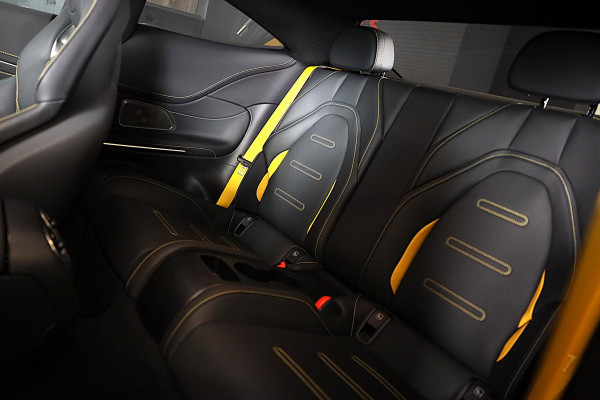 Mercedes-Benz CLE Coupé AMG 53 4MATIC+ / Performance Zetels / Carbon / Head Up / 360 Camera / Pano / Digital Light / 20 Inch