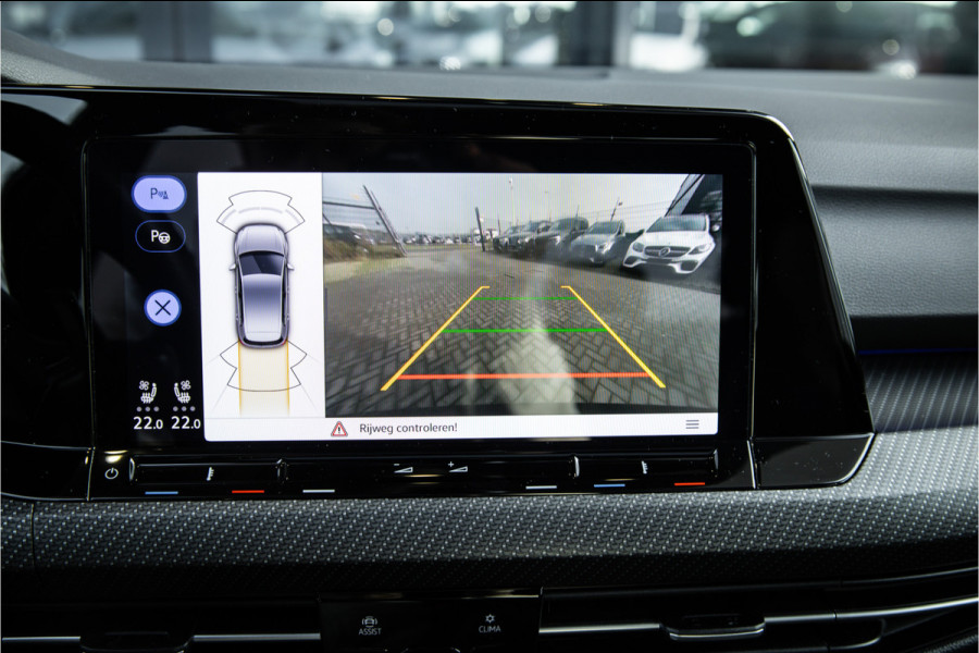 Volkswagen Golf 2.0 TSI R 4Motion - Panorama | H&K | Stoelkoeling | Memory | Stuurverwarming