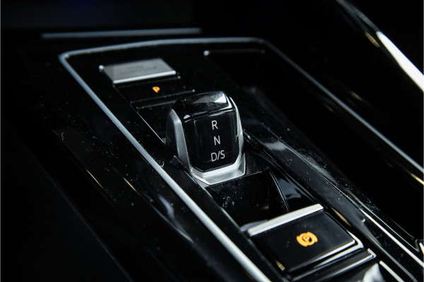 Volkswagen Golf 2.0 TSI R 4Motion - Panorama | H&K | Stoelkoeling | Memory | Stuurverwarming