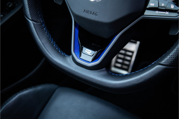 Volkswagen Golf 2.0 TSI R 4Motion - Panorama | H&K | Stoelkoeling | Memory | Stuurverwarming