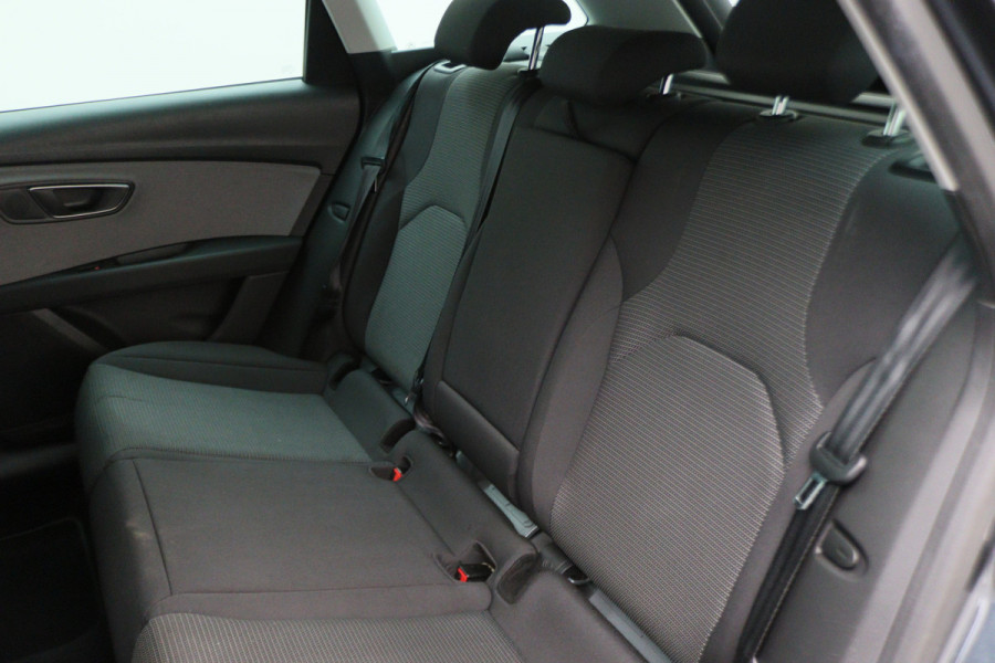 Seat Leon ST 1.0 TSI Style Ultimate Edition Virtual Cockpit, Camera, Beats Audio, Keyless, Apple Carplay, LED