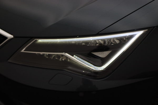 Seat Leon ST 1.0 TSI Style Ultimate Edition Virtual Cockpit, Camera, Beats Audio, Keyless, Apple Carplay, LED