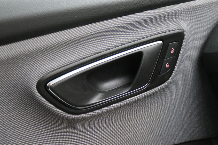 Seat Leon ST 1.0 TSI Style Ultimate Edition Virtual Cockpit, Camera, Beats Audio, Keyless, Apple Carplay, LED