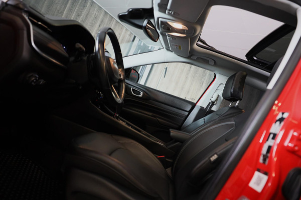 Jeep Compass 1.5T e-Hybrid Limited / AUT / Memory / Leder / Camera / Elek Stoelen / Stoelverkoeling / Open Pano / Led / Pdc / 19 I