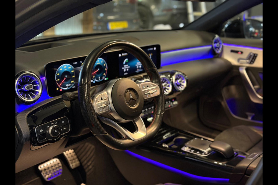 Mercedes-Benz A-Klasse 220 4MATIC AMG|PANO|SFEER|MEMORY