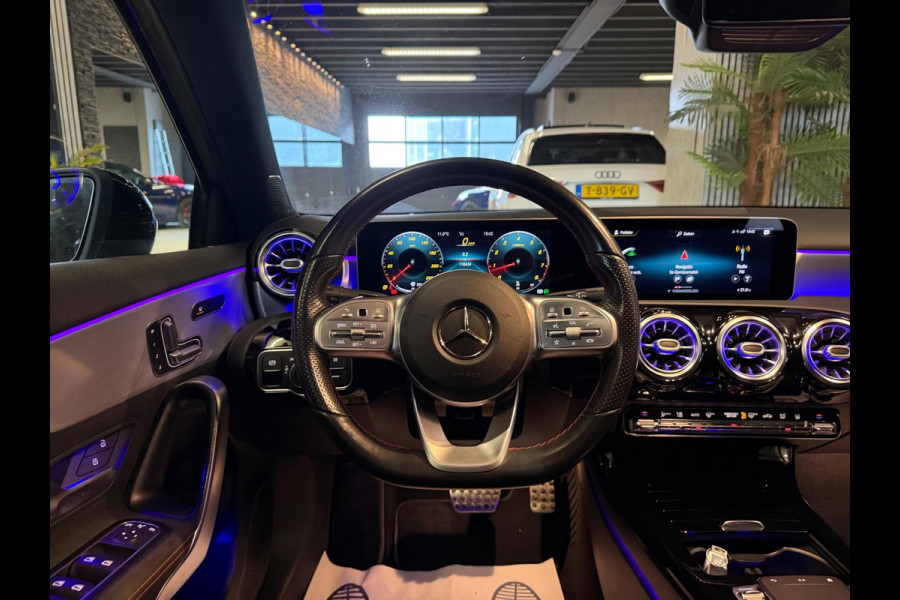 Mercedes-Benz A-Klasse 220 4MATIC AMG|PANO|SFEER|MEMORY