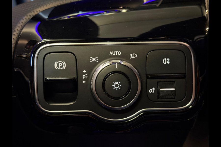 Mercedes-Benz A-Klasse 220 4MATIC AMG|PANO|SFEER|MEMORY