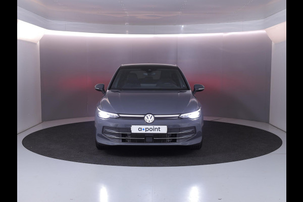 Volkswagen Golf 1.5 eTSI 50 Jahre Edition 150 pk Automaat (DSG) | Navigatie | Panoramadak | Parkeersensoren | Achteruitrijcamera | Matrix LED koplampen | Stoelverwarming |
