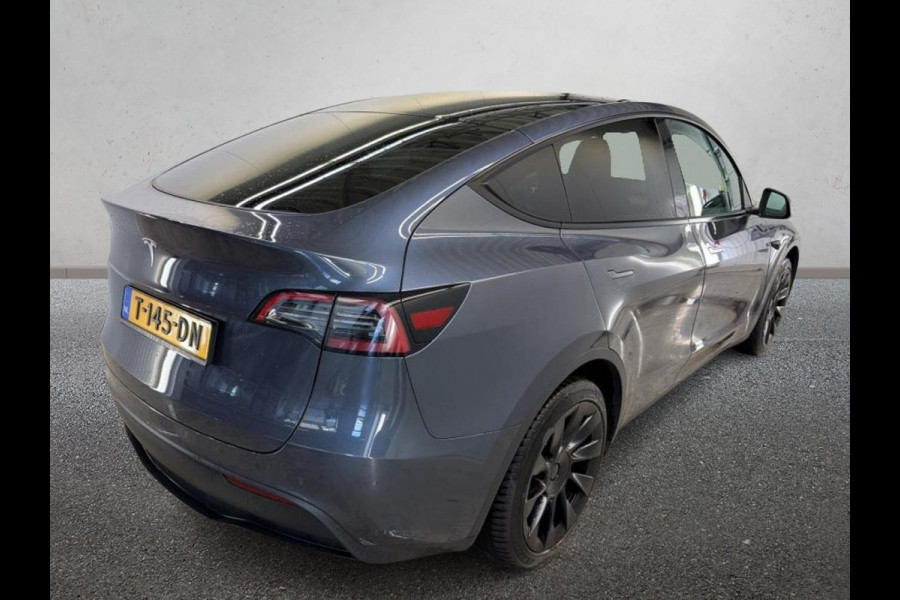 Tesla Model Y RWD 58 kWh Panoramadak 20" Wheels PDC VA + 360 Camera Full LED Leder Autopilot