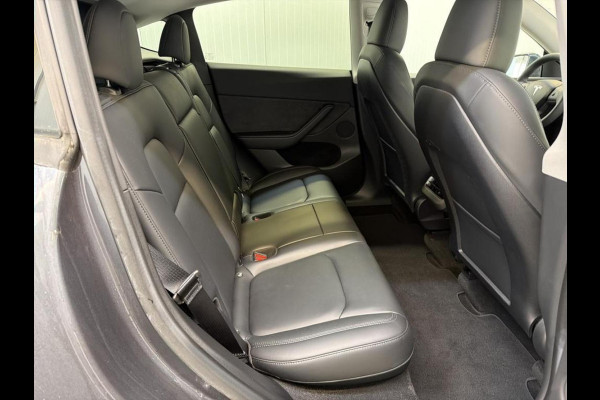 Tesla Model Y RWD 58 kWh Panoramadak 20" Wheels PDC VA + 360 Camera Full LED Leder Autopilot