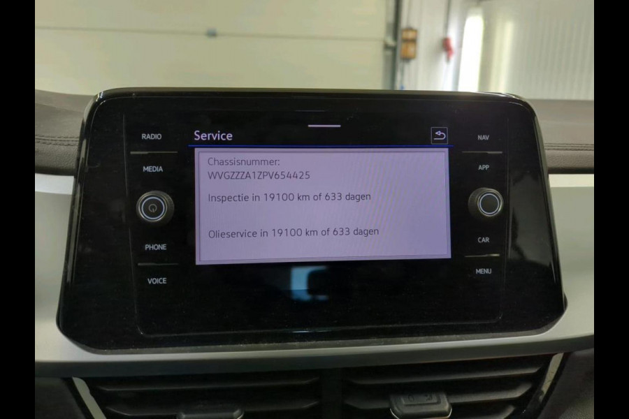 Volkswagen T-Roc 1.0 TSI Life Business Airco ECC Navi Carplay Adaptive Cruise Full LED PDC VA