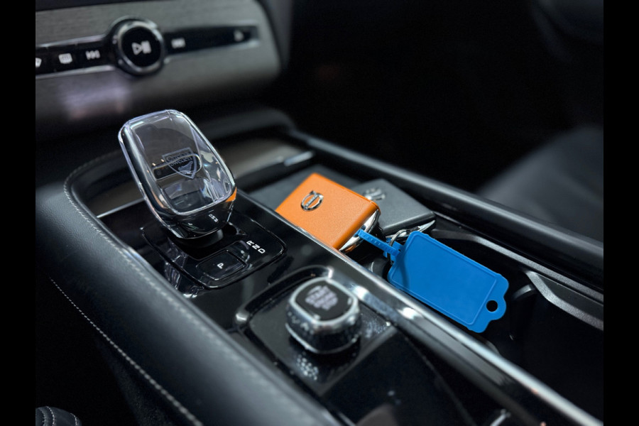 Volvo XC90 2.0 T8 Recharge AWD Ultimate Bright | Facelift |Pano | 7p | H/K Premium Sound | Massage | Licht Pakket | Winter Pakket