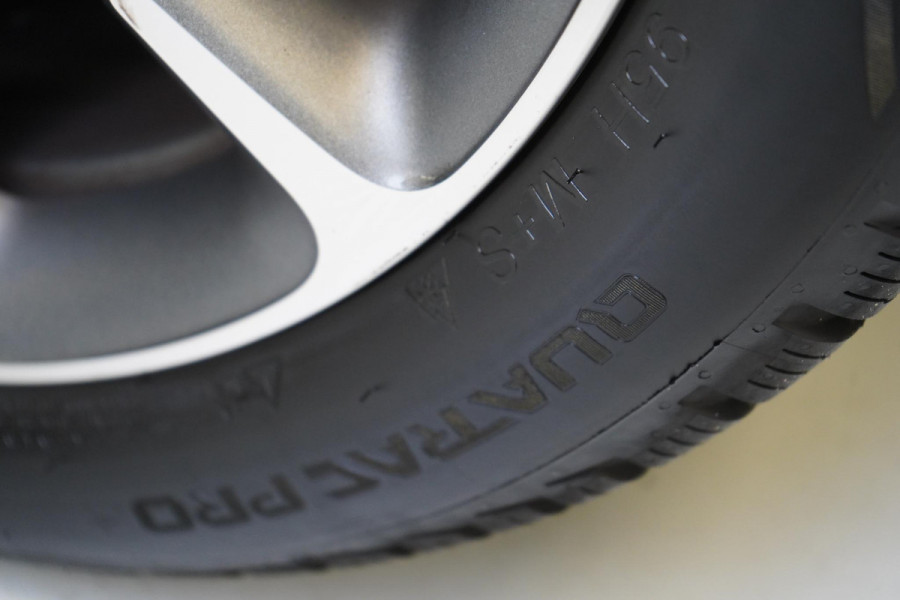 Fiat 500X 1.0 FireFly Turbo 120 Sport | All-seasonbanden | Blind-Spot | Navigatie | Achteruitrijcamera | Stoelverwarming | Lm velgen