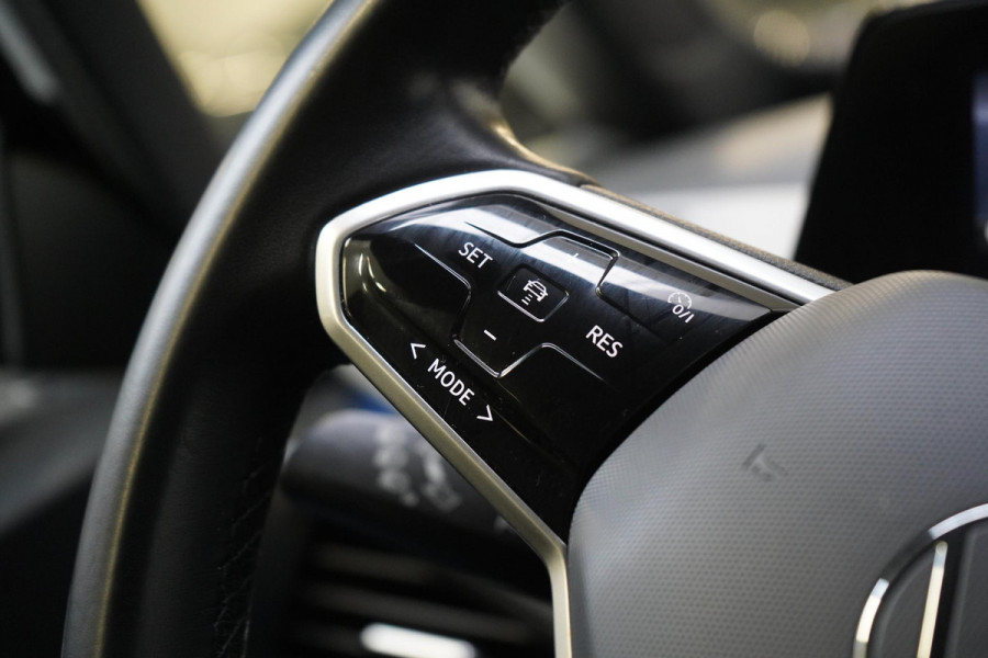 Volkswagen ID.3 First Plus 58 kWh 94% SoH | Leder | Adaptive | Carplay | Camera | Stoelverwarming