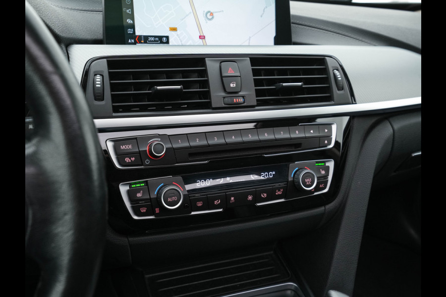 BMW 3 Serie Touring 320d EDE Executive Aut. *PANO | LEATHER | FULL-LED | DIGI-COCKPIT | HEATED-SPORTSEATS | NAVI-FULLMAP | PRIVACY-GLASS | ECC | KEYLESS | LANE-ASSIST | PDC | CRUISE | TOWBAR | 18''ALU*