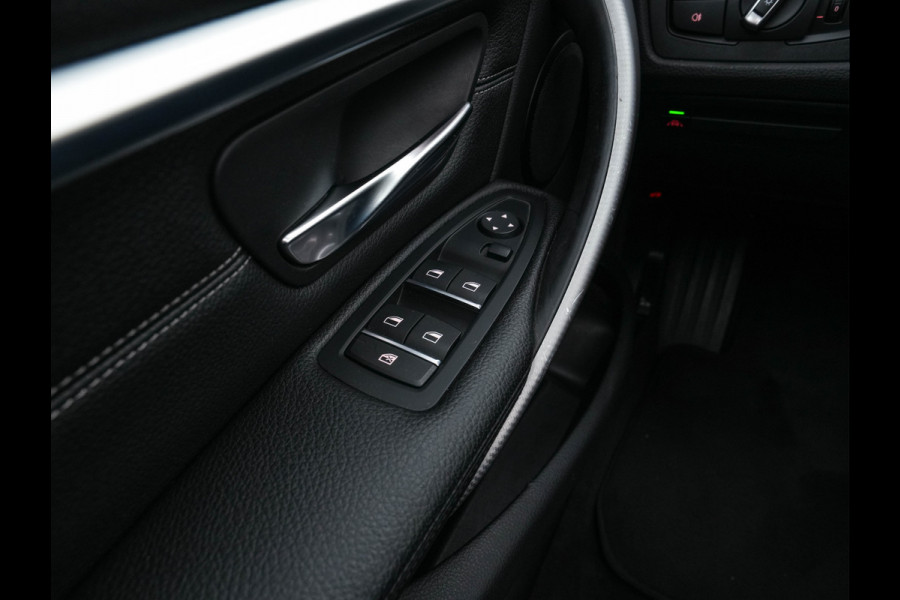 BMW 3 Serie Touring 320d EDE Executive Aut. *PANO | LEATHER | FULL-LED | DIGI-COCKPIT | HEATED-SPORTSEATS | NAVI-FULLMAP | PRIVACY-GLASS | ECC | KEYLESS | LANE-ASSIST | PDC | CRUISE | TOWBAR | 18''ALU*