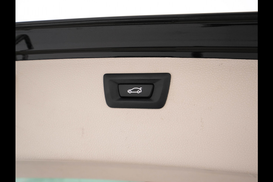 BMW 3 Serie Touring 320d EDE Executive Aut. *PANO | LEATHER | FULL-LED | DIGI-COCKPIT | HEATED-SPORTSEATS | NAVI-FULLMAP | PRIVACY-GLASS | ECC | KEYLESS | LANE-ASSIST | PDC | CRUISE | TOWBAR | 18''ALU*