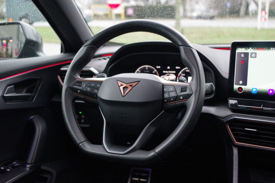 CUPRA Formentor 1.4 e-Hybrid VZ 245 PK Copper Edition PHEV, Panoramadak, Leder, Memory, 360 Camera, Winterpakket