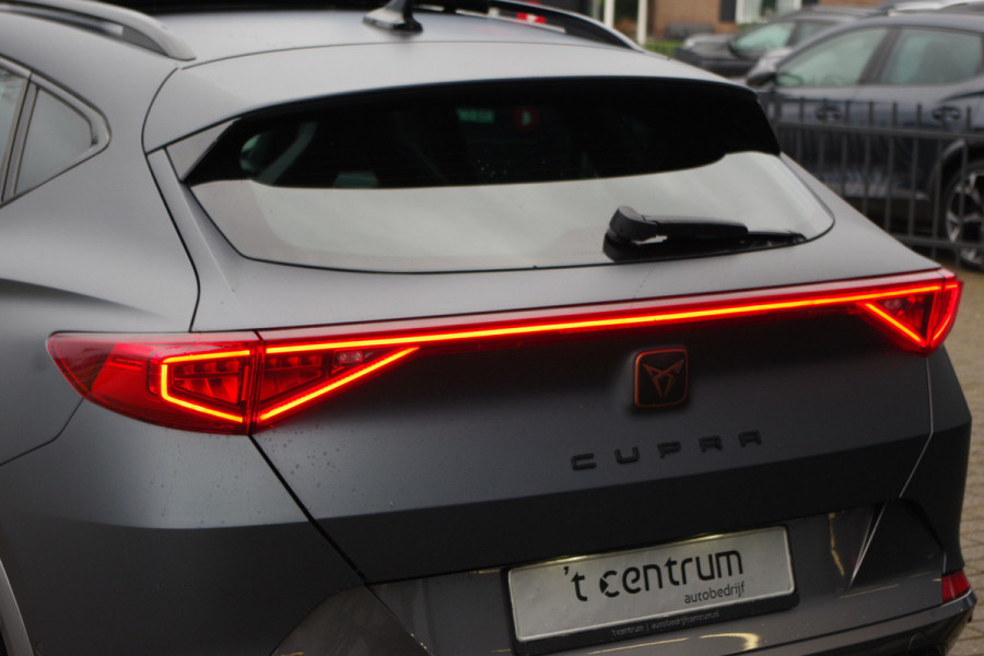 CUPRA Formentor 1.4 e-Hybrid VZ 245 PK Copper Edition PHEV, Panoramadak, Leder, Memory, 360 Camera, Winterpakket