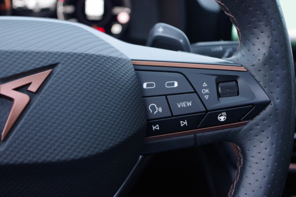 CUPRA Formentor 1.4 e-Hybrid VZ 245 PK Copper Edition PHEV, Panoramadak, Leder, Memory, 360 Camera, Winterpakket