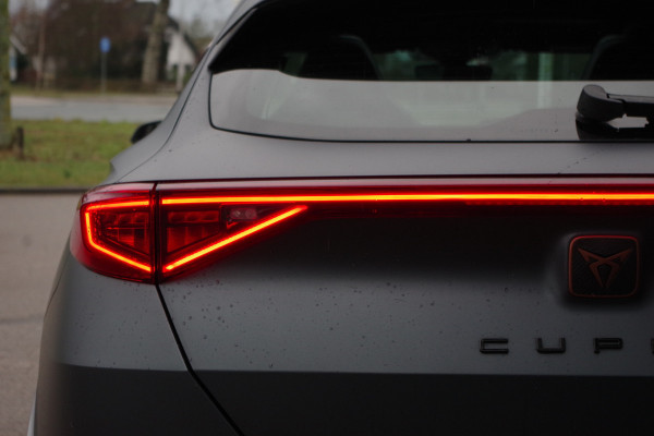 CUPRA Formentor 1.4 e-Hybrid VZ 245 PK Copper Edition PHEV, Panoramadak, Leder, Memory, 360 Camera, Winterpakket