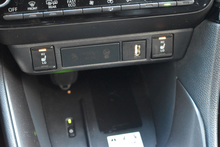 Toyota Yaris 1.5 Hybrid GR Sport 2-Tone Panoramadak Btw auto 1e eigenaar