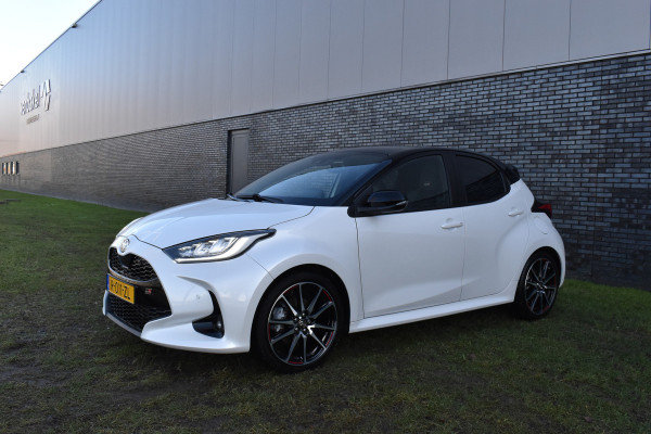 Toyota Yaris 1.5 Hybrid GR Sport 2-Tone Panoramadak Btw auto 1e eigenaar