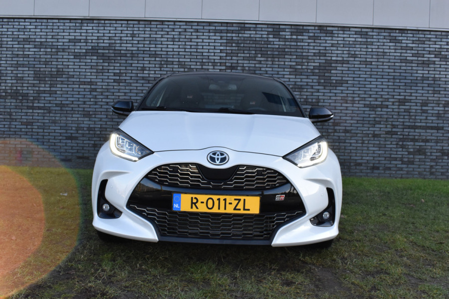 Toyota Yaris 1.5 Hybrid GR Sport 2-Tone Panoramadak Btw auto 1e eigenaar