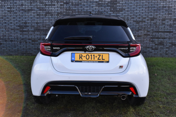 Toyota Yaris 1.5 Hybrid GR Sport 2-Tone Panoramadak Btw auto 1e eigenaar