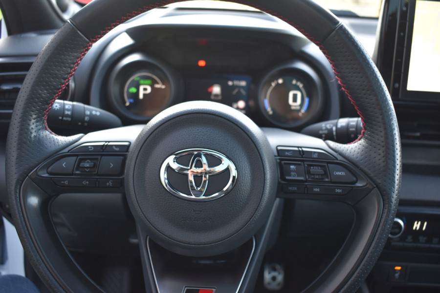 Toyota Yaris 1.5 Hybrid GR Sport 2-Tone Panoramadak Btw auto 1e eigenaar