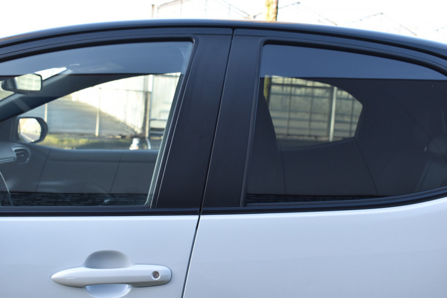 Toyota Yaris 1.5 Hybrid GR Sport 2-Tone Panoramadak Btw auto 1e eigenaar