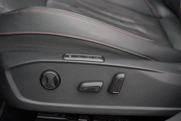 CUPRA Formentor 1.4 e-Hybrid VZ 245 PK Copper Edition PHEV, Panoramadak, Leder, Memory, Winterpkakket, Carplay