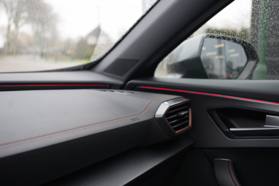 CUPRA Formentor 1.4 e-Hybrid VZ 245 PK Copper Edition PHEV, Panoramadak, Leder, Memory, Winterpkakket, Carplay