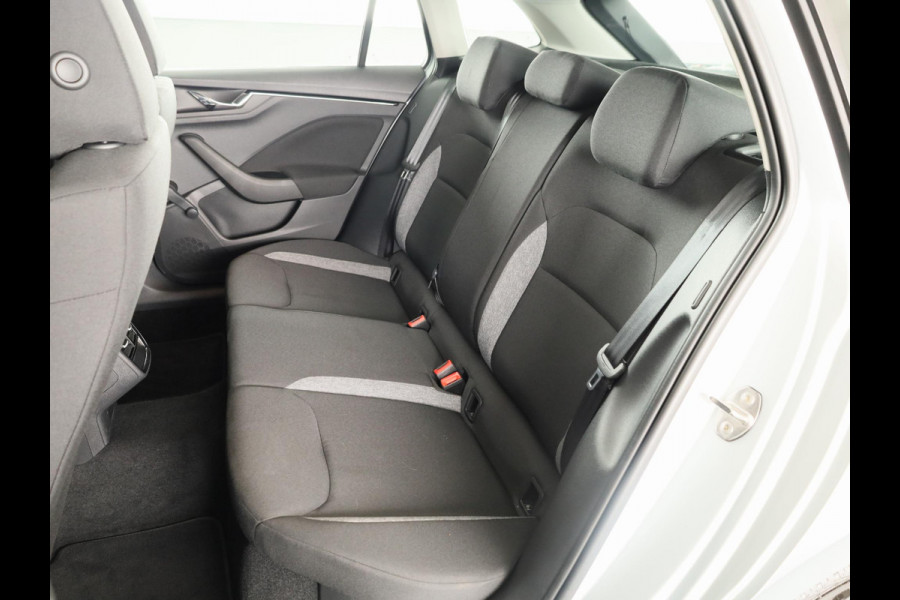 Škoda SCALA 1.0 TSI Active 95pk | Navigatie via App | Airconditioning | DAB+ Radio