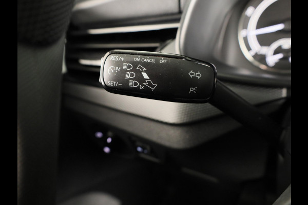 Škoda SCALA 1.0 TSI Active 95pk | Navigatie via App | Airconditioning | DAB+ Radio