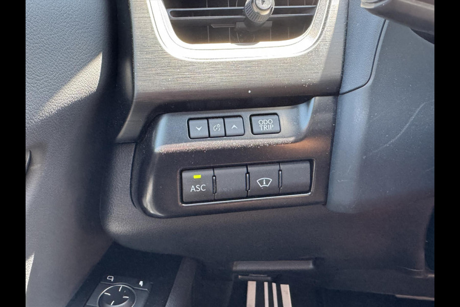 Lexus UX 250h F Sport Line | Facelift, Head up display, Blind Spot, 18 inch, Parkeersensoren, Stoel + Stuurverwarming, Groot scherm